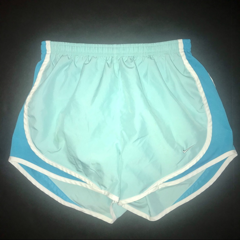 Nike athletic shorts women’s small